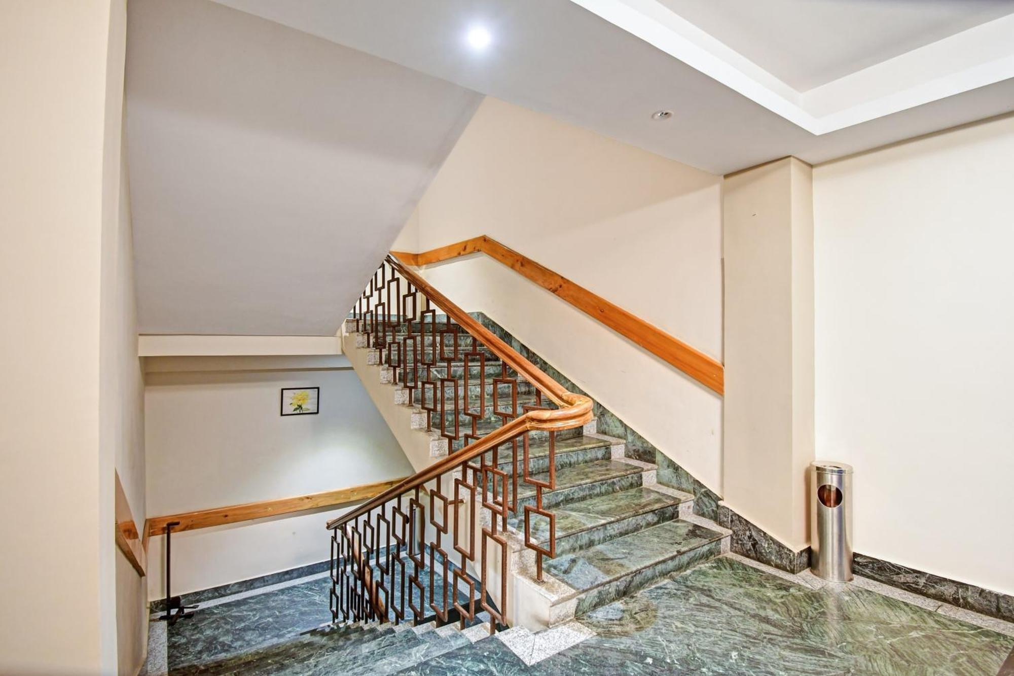 Townhouse Mansarovar Hotel جانجتوك المظهر الخارجي الصورة